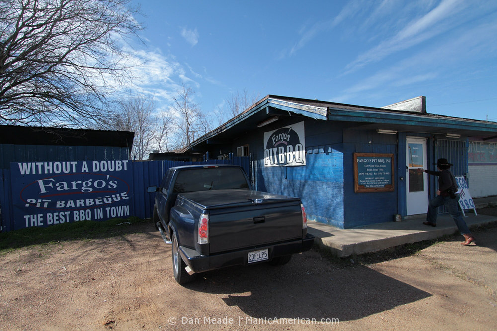 The exterior of Fargo's Pit BBQ.