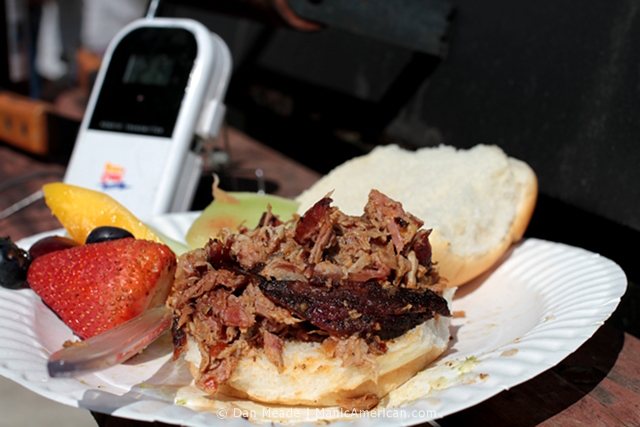 A pulled pork sandwich.